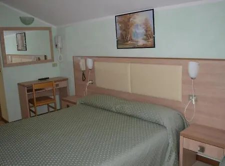 Hotel Arlecchino 3*