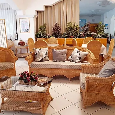 Arlecchino 3* Milano Marittima