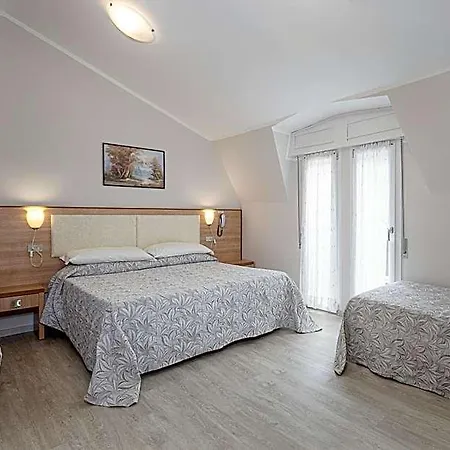 Arlecchino Hotel 3*