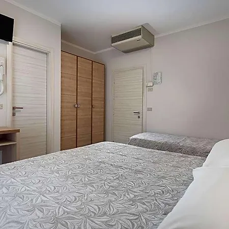 Arlecchino 3* Milano Marittima