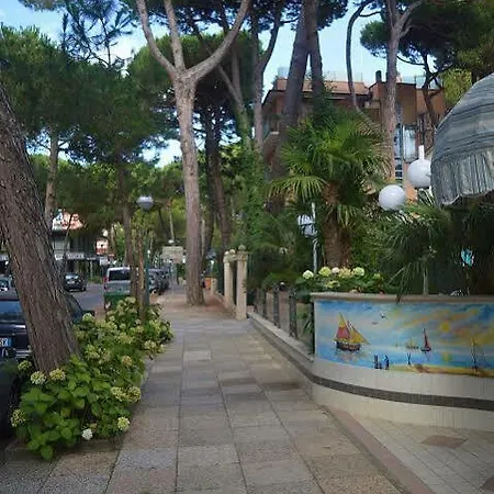 Arlecchino 3* Milano Marittima